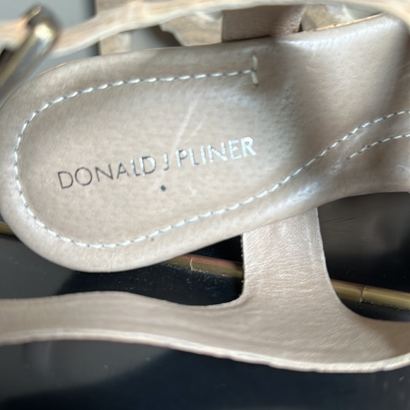 Donald J Pliner Cork WEDGE - Picture 6 of 9